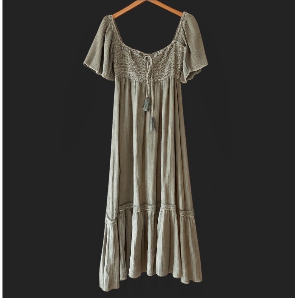 Easel Smocked Tiered Gauze Maxi Dress Green Size M Boho Cottagecore Milkmaid - Picture 3 of 10